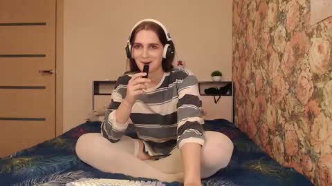 Snapshot of tearjuly chatting on 26, 11, 2025 July online show from 26, 11, 2025