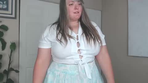 teases online show from 9, 11, 2025