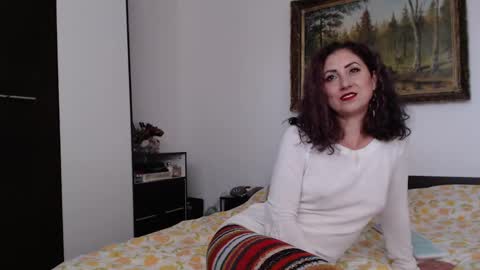 ALICIA--- online show from 8, 1, 2025