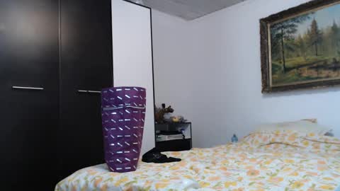 ALICIA--- online show from 1, 2, 2025