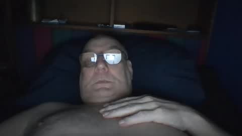 Snapshot of tebb61 chatting on 15, 10, 2025 Mark online show from 15, 10, 2025