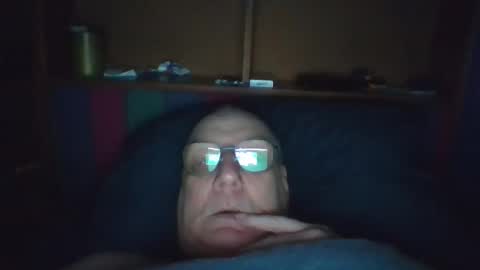 Snapshot of tebb61 chatting on 19, 10, 2025 Mark online show from 19, 10, 2025