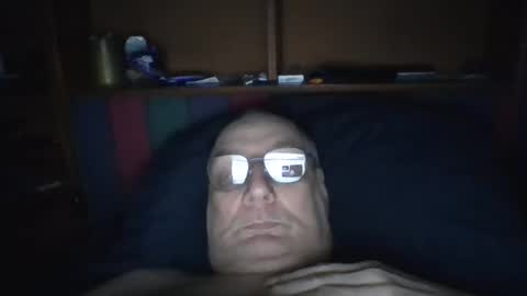 Snapshot of tebb61 chatting on 23, 10, 2025 Mark online show from 23, 10, 2025