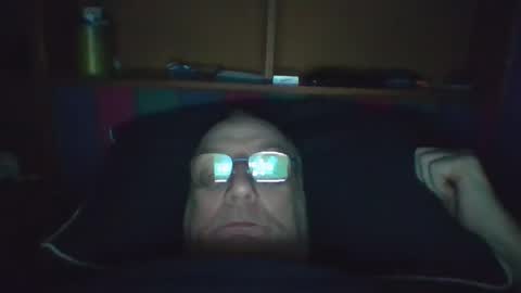 Snapshot of tebb61 chatting on 6, 11, 2025 Mark online show from 6, 11, 2025