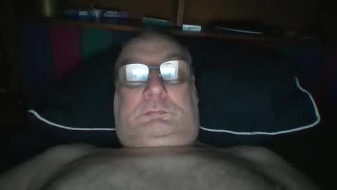 Snapshot of tebb61 chatting on 14, 11, 2025 Mark online show from 14, 11, 2025