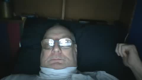 Snapshot of tebb61 chatting on 15, 11, 2025 Mark online show from 15, 11, 2025