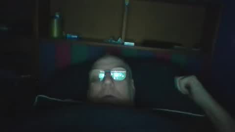 Snapshot of tebb61 chatting on 17, 11, 2025 Mark online show from 17, 11, 2025