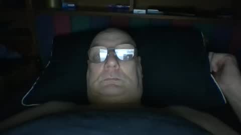 Snapshot of tebb61 chatting on 15, 12, 2025 Mark online show from 15, 12, 2025