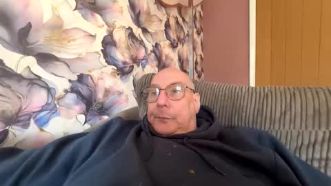 Snapshot of tebb61 chatting on 22, 2, 2026 Mark online show from 22, 2, 2026