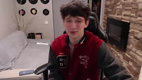 Snapshot of teddy_mode chatting on 10, 11, 2025 Teddy online show from 10, 11, 2025