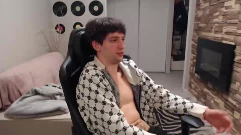 Snapshot of teddy_mode chatting on 25, 11, 2025 Teddy online show from 25, 11, 2025