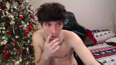 Snapshot of teddy_mode chatting on 20, 12, 2025 Teddy online show from 20, 12, 2025