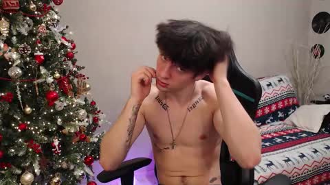 Snapshot of teddy_mode chatting on 21, 12, 2025 Teddy online show from 21, 12, 2025