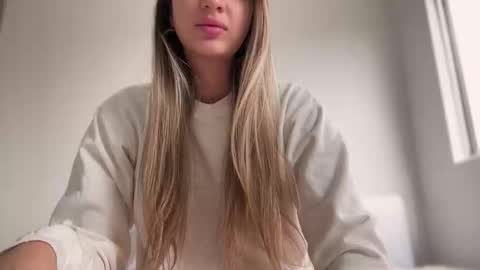 Amy No penetration Virgiin giirl online show from 3, 11, 2025