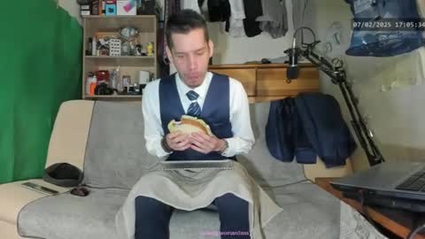 Snapshot of telepaticman chatting on 7, 2, 2025 Virg Lszl online show from 7, 2, 2025