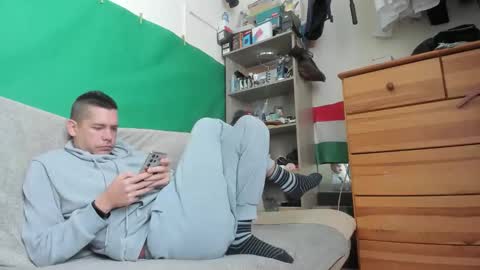 Snapshot of telepaticman chatting on 27, 10, 2025 Virg Lszl online show from 27, 10, 2025