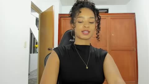 Snapshot of teles10 chatting on 18, 2, 2025 Teles2023 online show from 18, 2, 2025