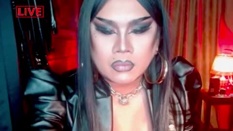 Snapshot of temptress_cocoxxx chatting on 24, 4, 2026 Mistress Coco online show from 24, 4, 2026