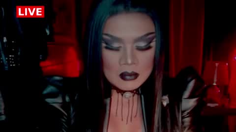 Snapshot of temptress_cocoxxx chatting on 13, 5, 2026 Mistress Coco online show from 13, 5, 2026