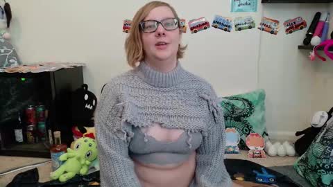 Pixie and Tentacle Overlord online show from 7, 1, 2026