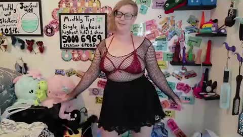 Snapshot of ten_tickle_pixie chatting on 22, 6, 2026 Pixie and Tentacle Overlord online show from 22, 6, 2026