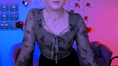 ur Louise online show from 15, 4, 2026