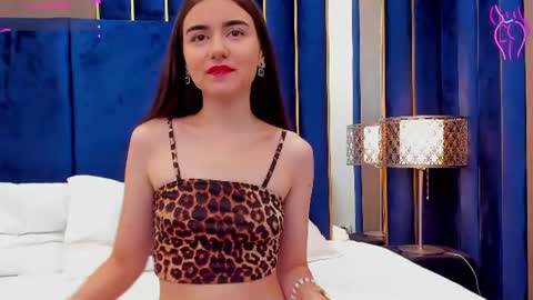 Snapshot of tenny_shy chatting on 5, 8, 2026 TennyShy online show from 5, 8, 2026