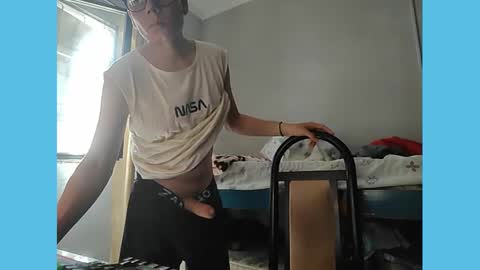 Snapshot of tenshi747 chatting on 13, 2, 2025 tenshi747 online show from 13, 2, 2025