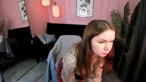 Snapshot of tessa__cute chatting on 11, 7, 2026 Tessa online show from 11, 7, 2026