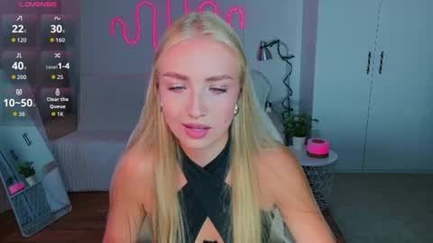 Snapshot of tessahamilton chatting on 10, 7, 2026 TessaHamilton online show from 10, 7, 2026