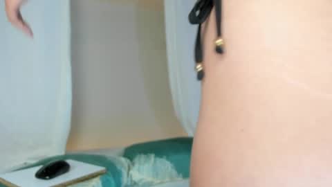 tessalowe online show from 7, 4, 2026