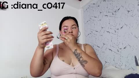Snapshot of tessayleo_13 chatting on 14, 11, 2025 tessa y leo online show from 14, 11, 2025