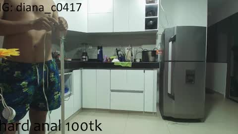 Snapshot of tessayleo_13 chatting on 20, 11, 2025 tessa y leo online show from 20, 11, 2025