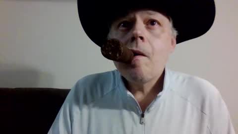 Snapshot of texancigar chatting on 3, 11, 2025 texancigar online show from 3, 11, 2025