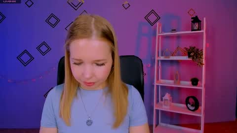 Snapshot of teya_starling chatting on 26, 4, 2026 teya_starling online show from 26, 4, 2026