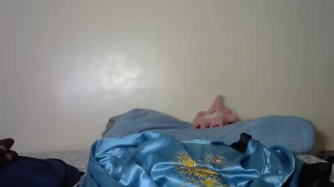 Tyennah online show from 6, 11, 2025