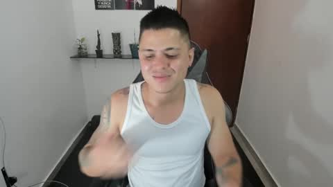 Snapshot of teylor_fel chatting on 25, 1, 2025 Teylor Fel online show from 25, 1, 2025
