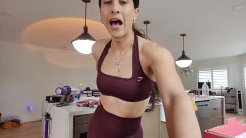 babygirlmami online show from 15, 2, 2026