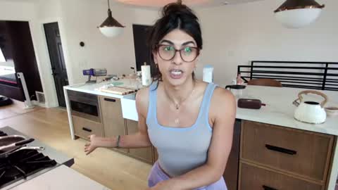 Snapshot of tgirltoesx chatting on 16, 7, 2026 babygirlmami online show from 16, 7, 2026