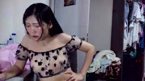 Snapshot of thaihoneysweet chatting on 18, 6, 2026 thaihoneysweet online show from 18, 6, 2026