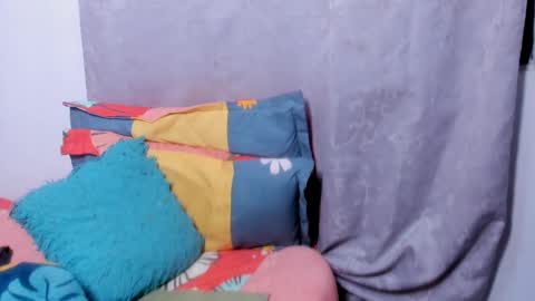 Snapshot of thaimy_ chatting on 13, 11, 2025 thaimy_ online show from 13, 11, 2025