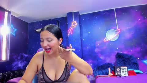 Thalia  online show from 14, 10, 2025