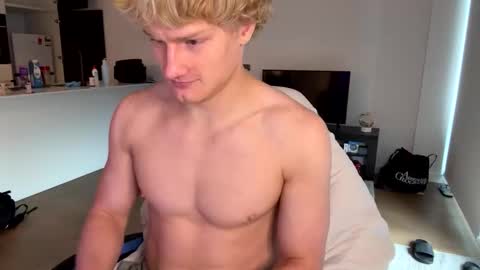 liammlust online show from 8, 5, 2026