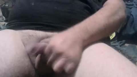 Snapshot of thathornierguy chatting on 12, 9, 2025 thathornierguy online show from 12, 9, 2025