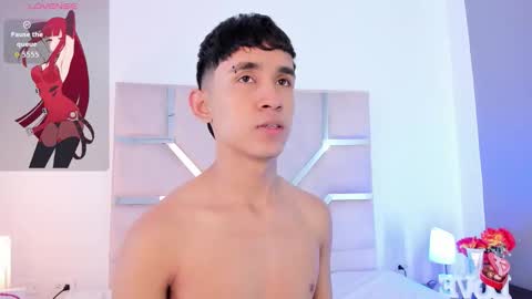 Thayler  online show from 21, 11, 2025