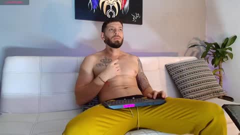 SCOTT  THEO  KAMERON  GENDERSON online show from 12, 12, 2024