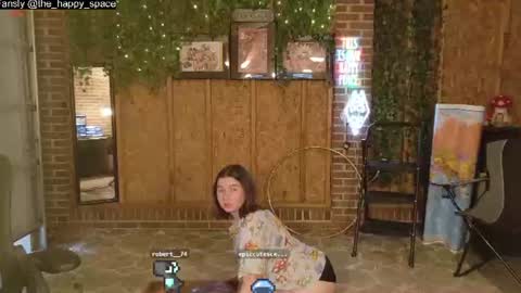 Snapshot of the_happy_space chatting on 23, 7, 2026 MATERNITY LEAVE online show from 23, 7, 2026