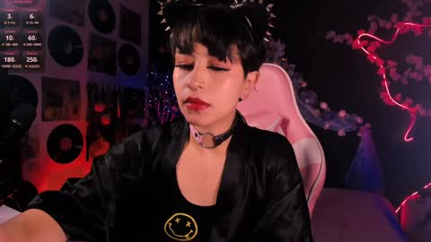 ...  ... online show from 22, 1, 2025