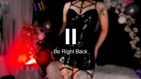 Snapshot of the_kitty_roxy chatting on 17, 5, 2026 ... ... online show from 17, 5, 2026