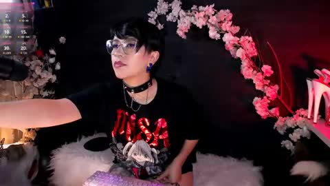 Snapshot of the_kitty_roxy chatting on 28, 5, 2026 ... ... online show from 28, 5, 2026